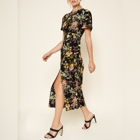 COPY - Floral midi dress 🌼🌸 - Picture 2 of 5